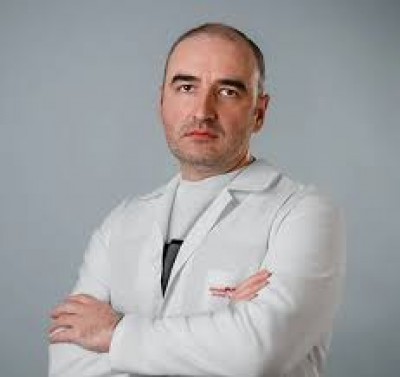 ალექსანდრე ესაკია